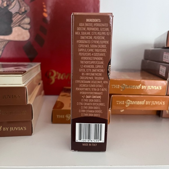 Juvia’s Place Radiance Booster - Shade 3 (Burkina) - Picture 10 of 10